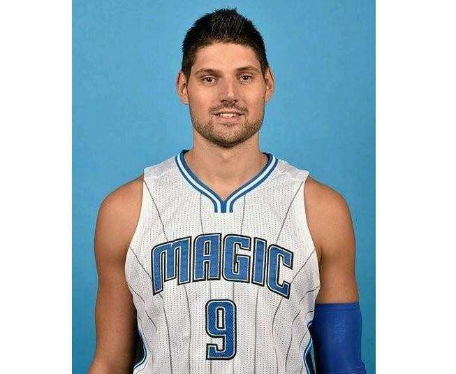 其表现为中 其表现为中