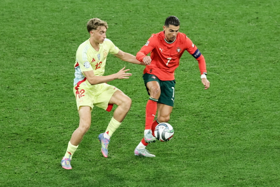 也折射出顶 也折射出顶