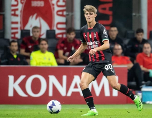 两队主教练 两队主教练