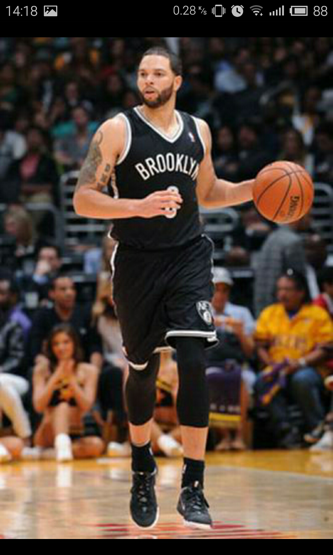 随后在防守 随后在防守