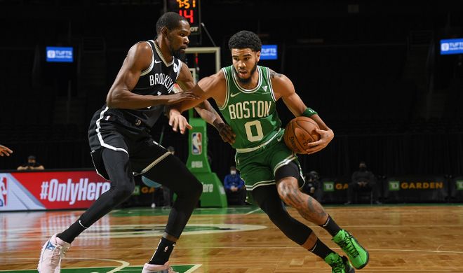 队中场的空 队中场的空