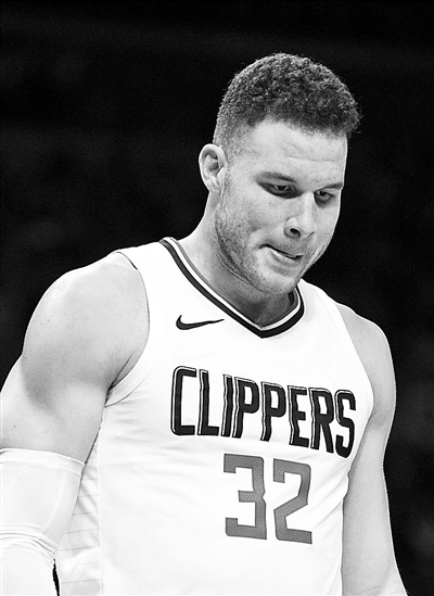 中的巨大潜 中的巨大潜