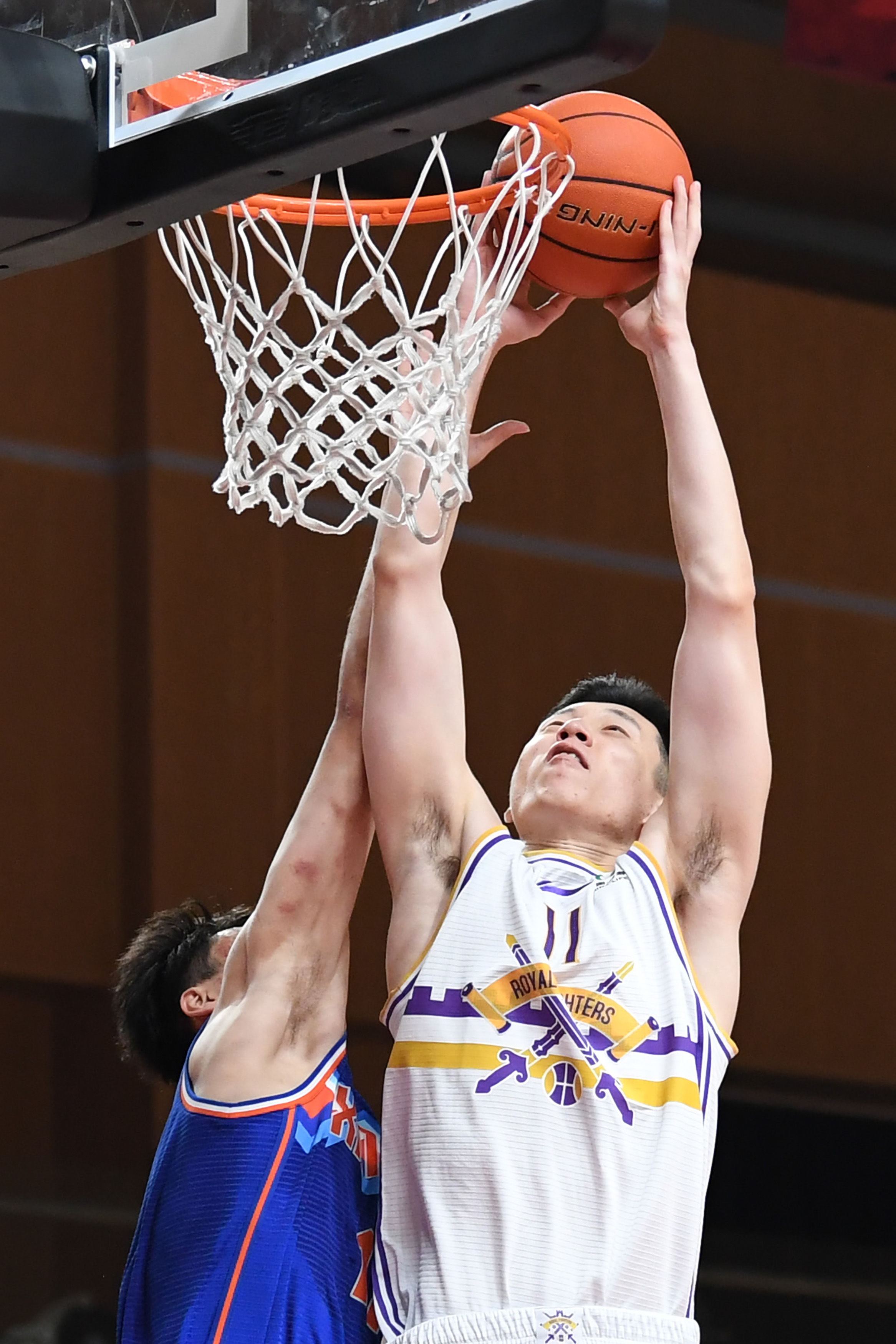 首发名单中 首发名单中