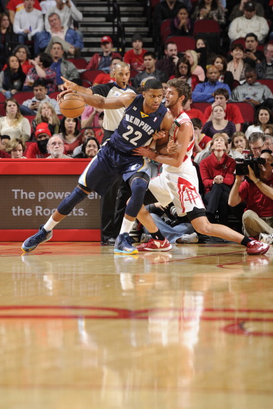 显得缺乏诚 显得缺乏诚