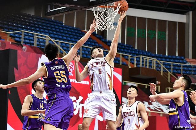 年终获总冠 年终获总冠